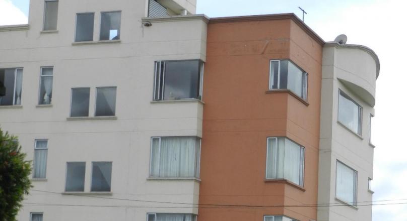 ARRIENDO || Departamento amplio. Norte Quito - El Condado