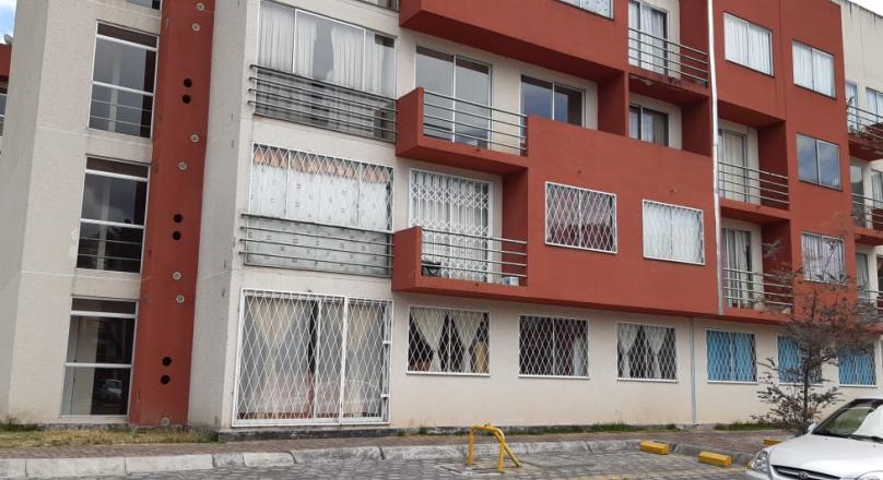 VENDO || Departamento en conjunto privado. Sur Quito - San Bartolo
