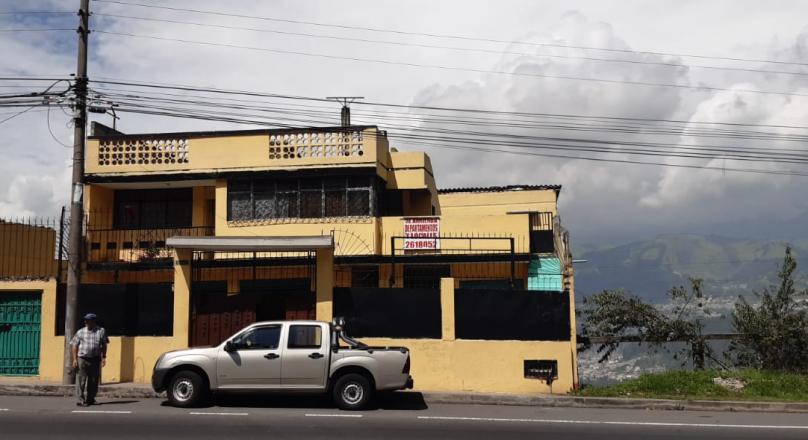 ARRIENDO || Casa Independiente. Frente Av. Simon Bolivar Km 11